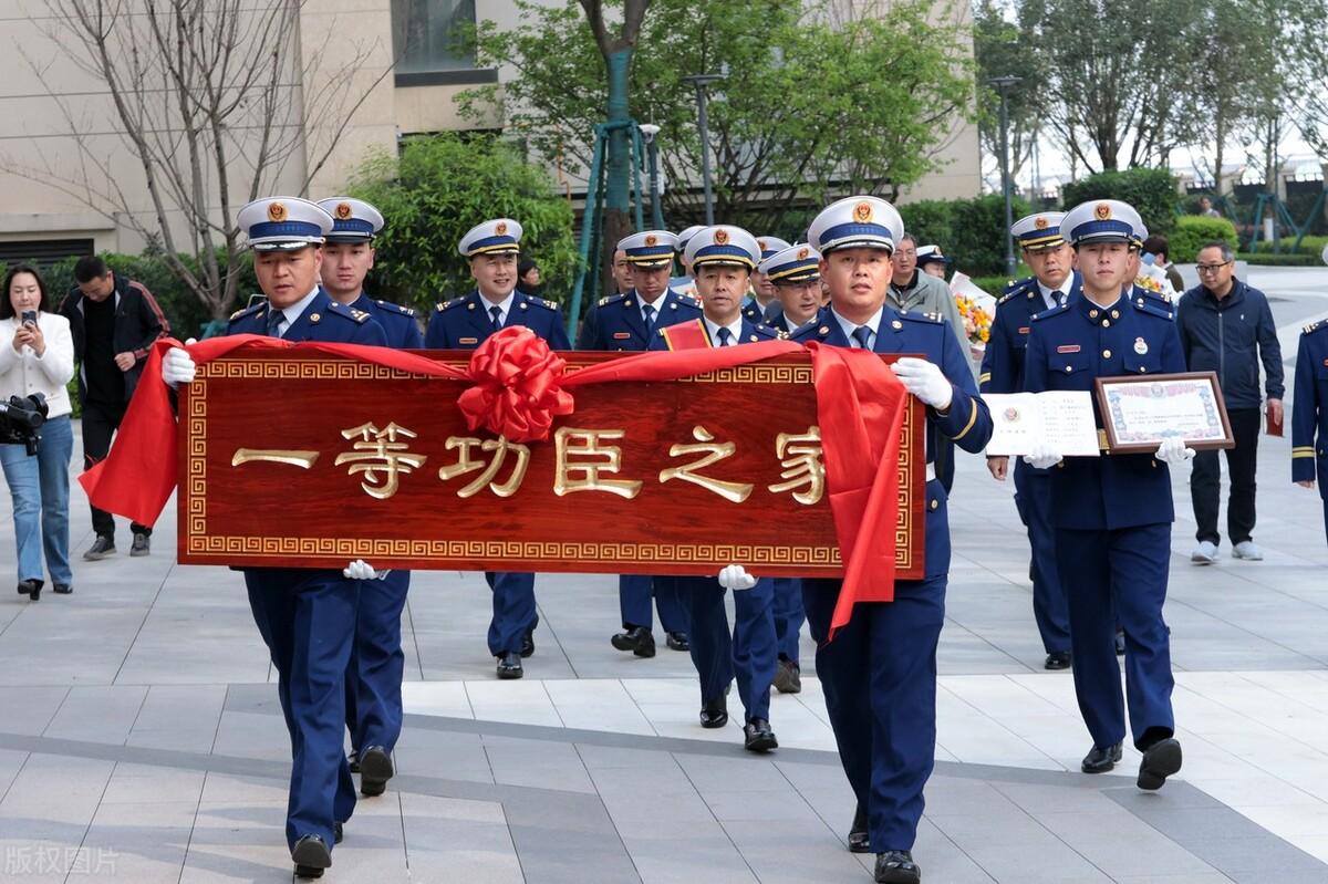 一等功臣享受什么待遇，一等功臣子女的荣誉和待遇有哪些-梦路生活号